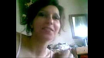 play Muie in limba romana cu o femeie sexy xnxx