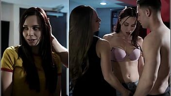 play Il donne un bon cul à une magnifique villageoise avec une chatte très douce