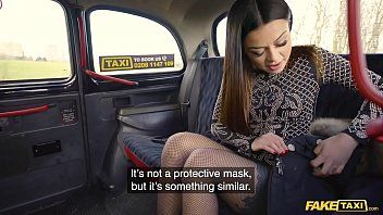 play Nuovo porno con una ragazza italiana scopata hardcore da un tassista ricercato dalle fighe