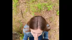 play Outdoor BJ: La Pequeña Morena Nika Bunny Traga Semen Después De Sexo Duro