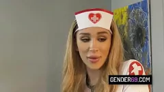 play Busty Shemale Pielęgniarka Angelina, proszę, staje się hardcore i anal w seksownym spotkaniu z Michaelem Del Rayem