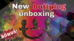 play Enorme sobrecarga de plano de tope: Unboxing de juguetes sexuales de Miss Raven y entrenamiento de esclavos masculinos FLR Bondage BDSM Butt Toting Ass estiramiento