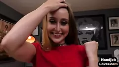 play El adolescente morena da paja POV íntima y charla sucia